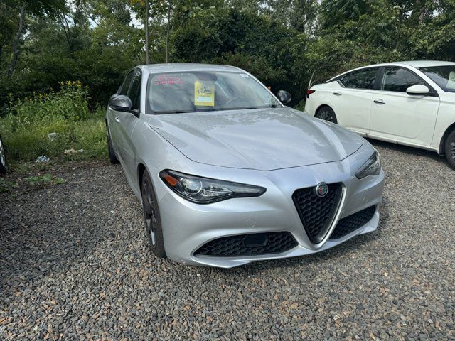 2019 Alfa Romeo Giulia Base