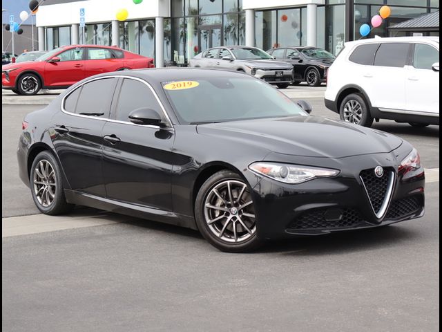 2019 Alfa Romeo Giulia Base