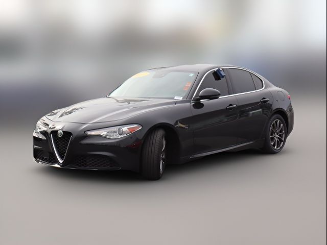 2019 Alfa Romeo Giulia Base