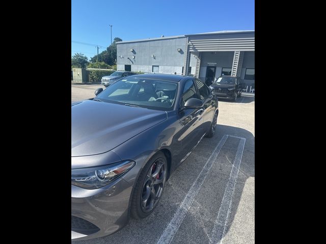 2019 Alfa Romeo Giulia Sport