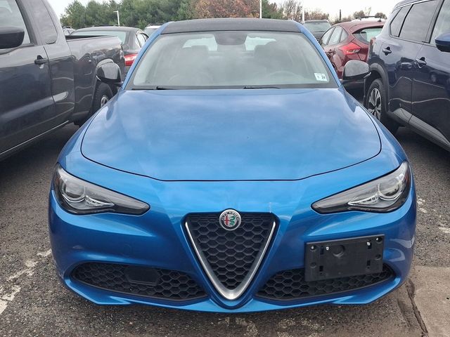 2019 Alfa Romeo Giulia Base