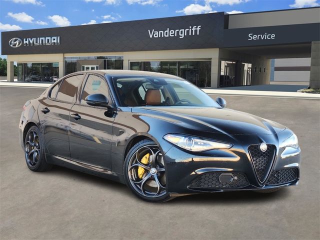 2019 Alfa Romeo Giulia Base