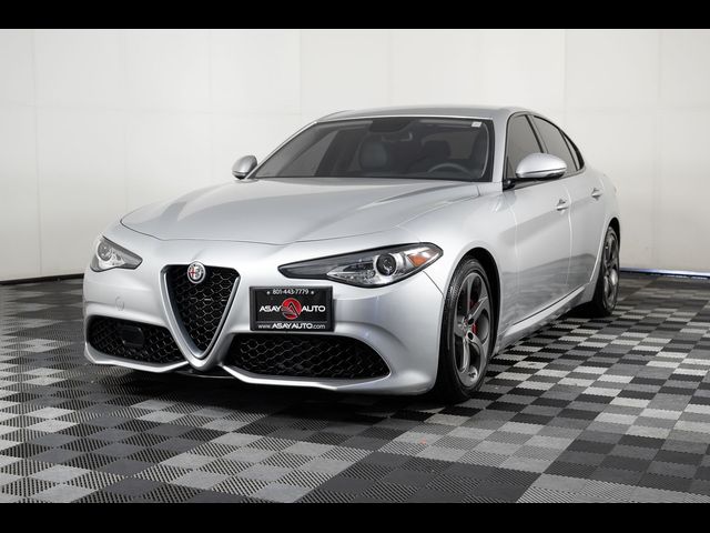 2019 Alfa Romeo Giulia Sport