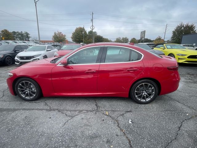 2019 Alfa Romeo Giulia Base