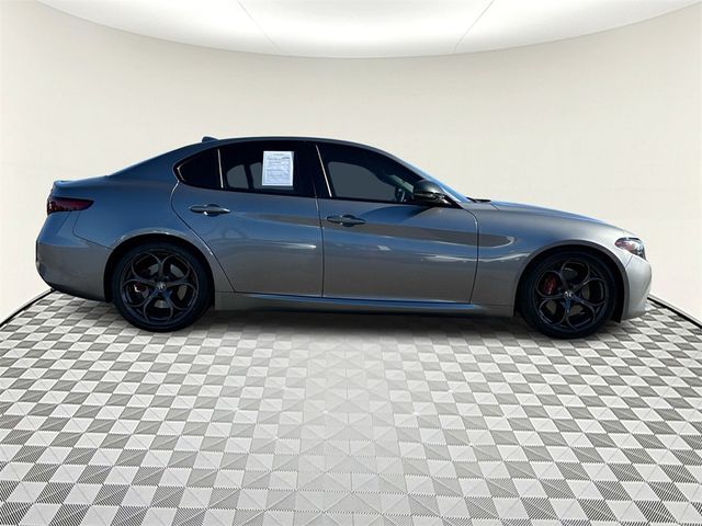 2019 Alfa Romeo Giulia Base