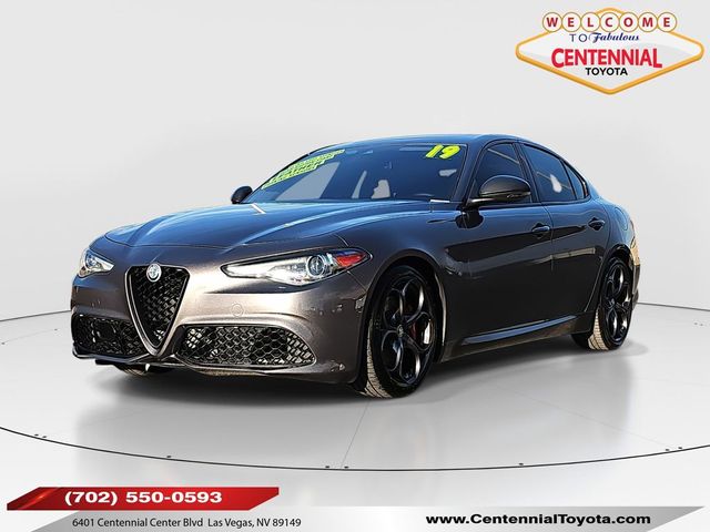 2019 Alfa Romeo Giulia Sport