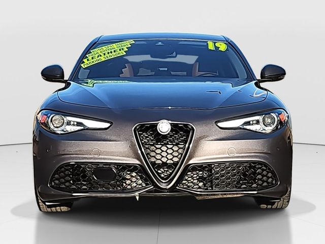 2019 Alfa Romeo Giulia Sport