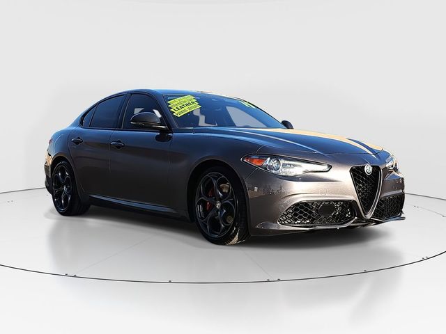 2019 Alfa Romeo Giulia Sport