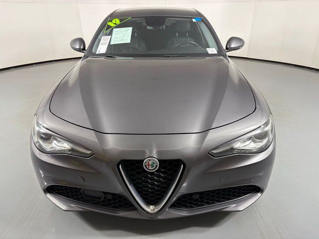 2019 Alfa Romeo Giulia Base