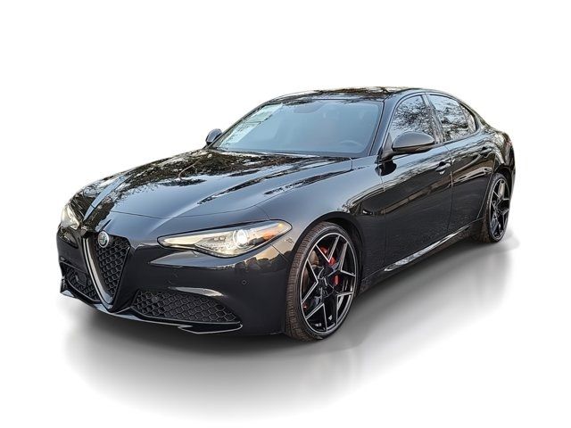 2019 Alfa Romeo Giulia Base