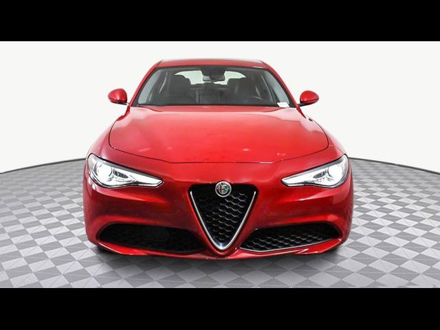 2019 Alfa Romeo Giulia Base