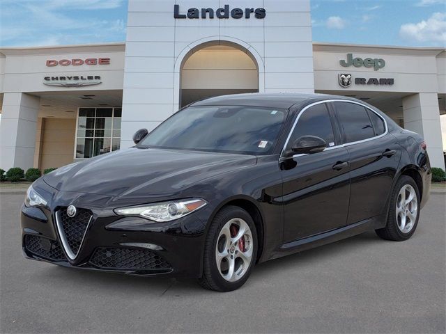 2019 Alfa Romeo Giulia Base