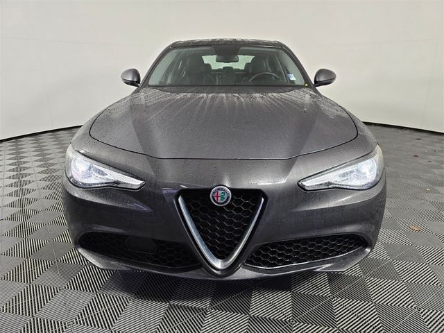 2019 Alfa Romeo Giulia Base
