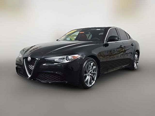 2019 Alfa Romeo Giulia Base