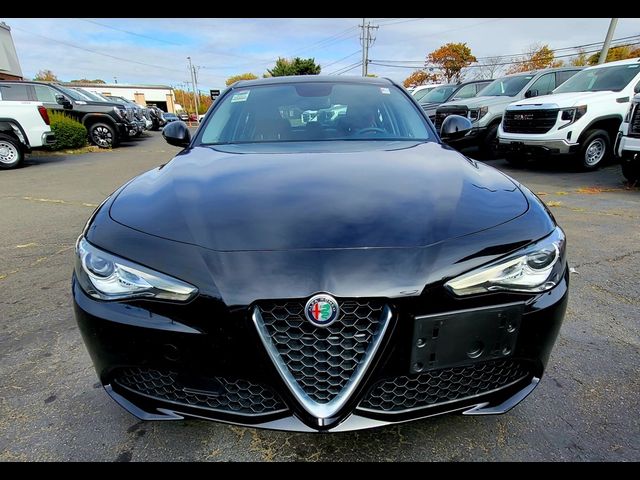 2019 Alfa Romeo Giulia Base