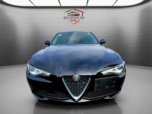 2019 Alfa Romeo Giulia Base