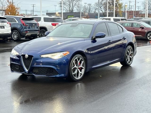 2019 Alfa Romeo Giulia Sport