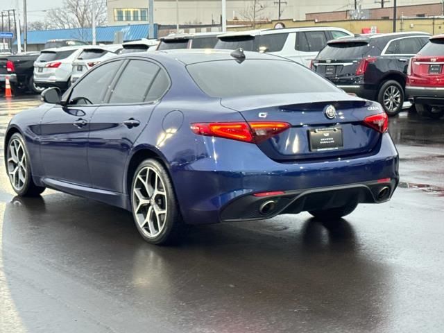 2019 Alfa Romeo Giulia Sport