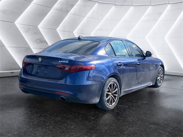 2019 Alfa Romeo Giulia Base