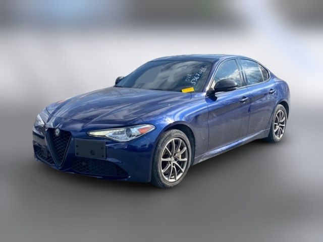 2019 Alfa Romeo Giulia Base