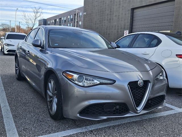 2019 Alfa Romeo Giulia Base