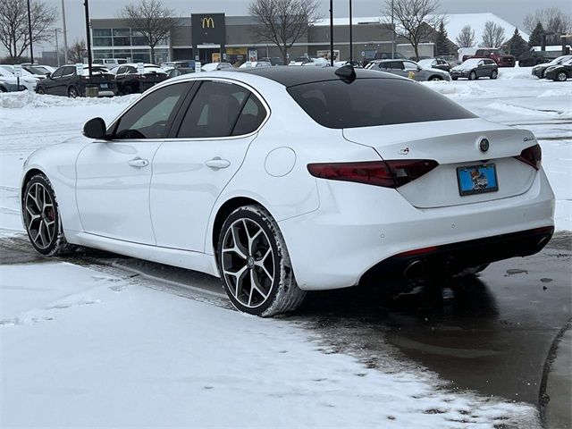 2019 Alfa Romeo Giulia Base