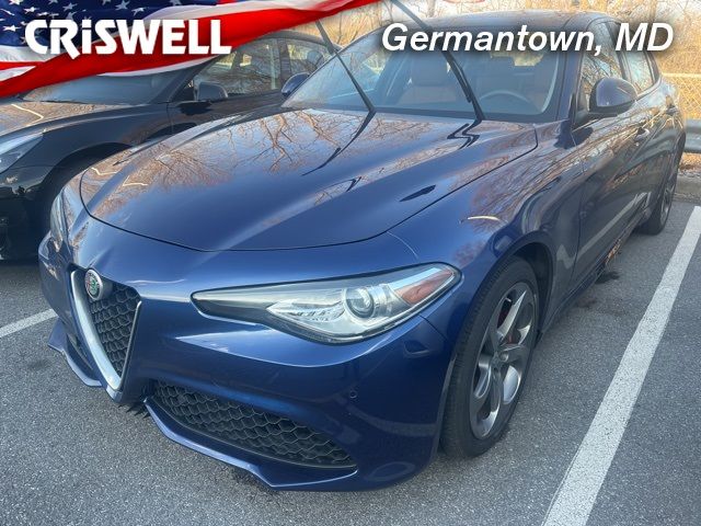 2019 Alfa Romeo Giulia Sport