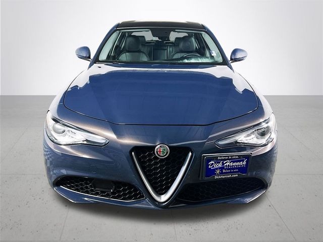 2019 Alfa Romeo Giulia Base