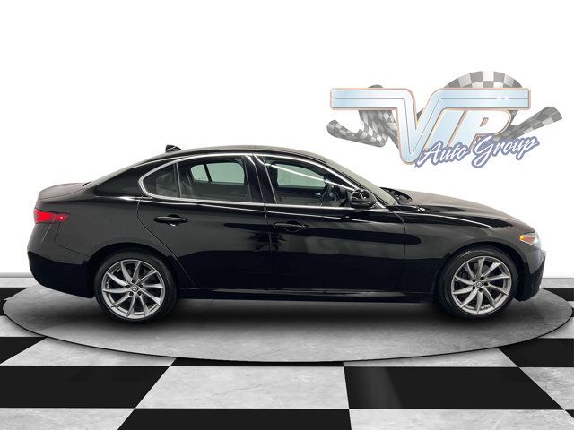 2019 Alfa Romeo Giulia Base