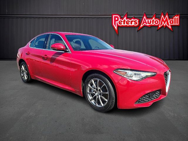 2019 Alfa Romeo Giulia Base