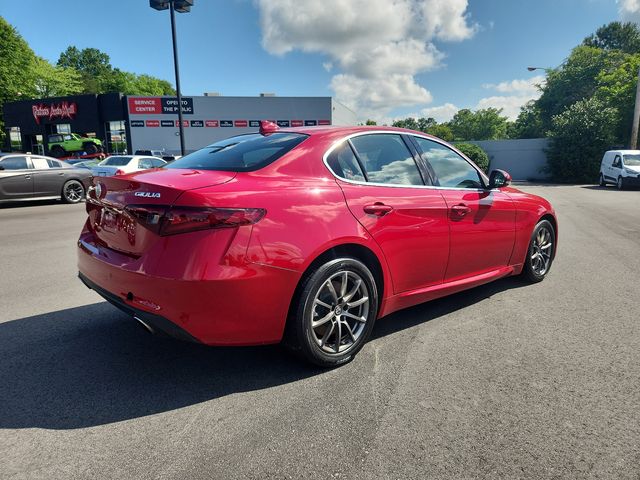 2019 Alfa Romeo Giulia Base