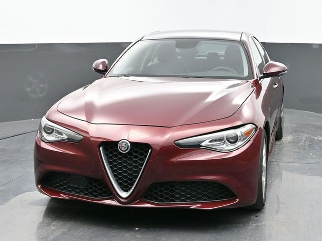 2019 Alfa Romeo Giulia Base