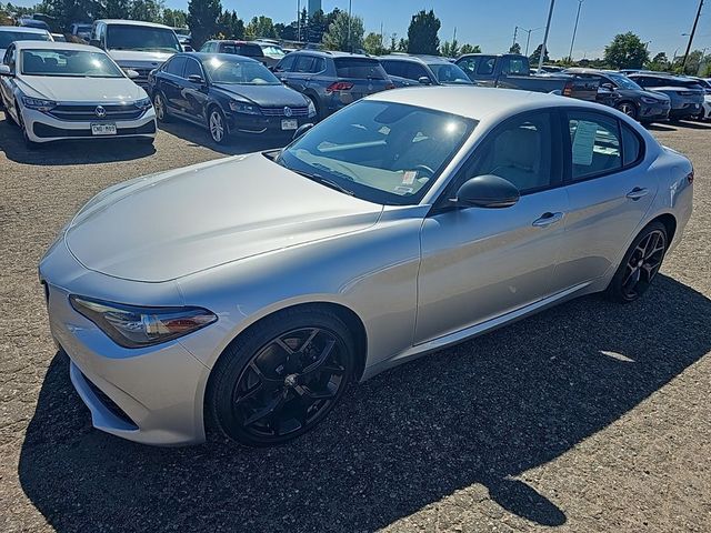 2019 Alfa Romeo Giulia Sport