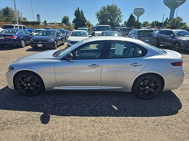 2019 Alfa Romeo Giulia Sport