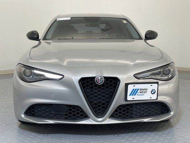 2019 Alfa Romeo Giulia Base