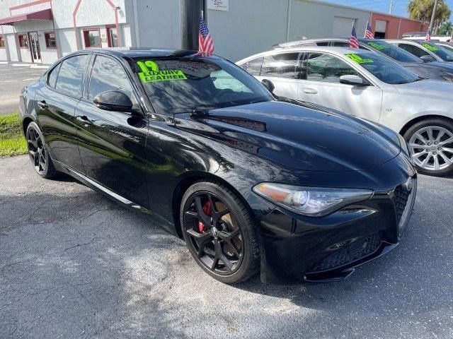 2019 Alfa Romeo Giulia Base