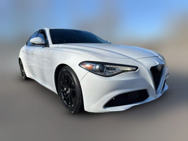 2019 Alfa Romeo Giulia Base