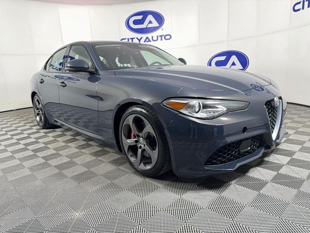 2019 Alfa Romeo Giulia Sport