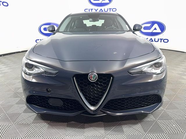 2019 Alfa Romeo Giulia Sport