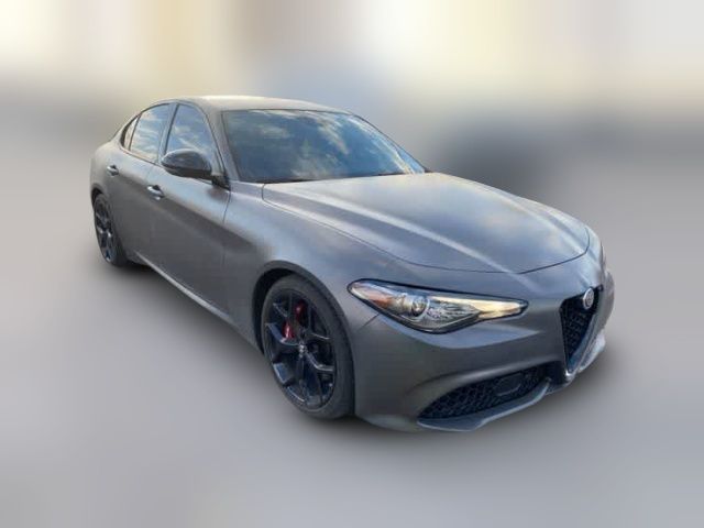 2019 Alfa Romeo Giulia Sport