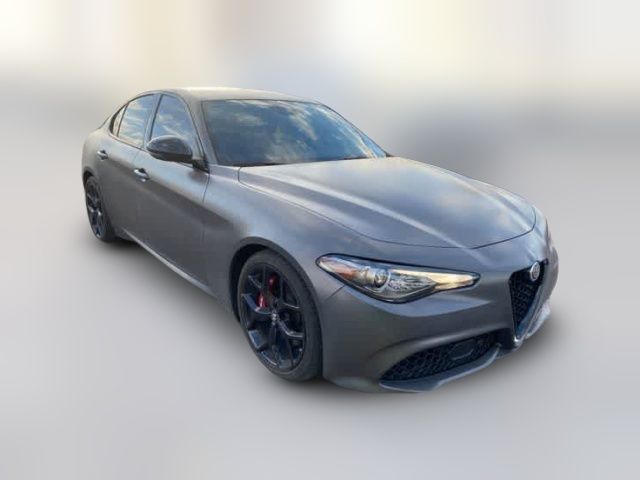 2019 Alfa Romeo Giulia Sport