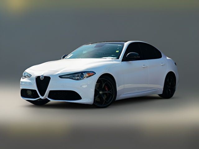 2019 Alfa Romeo Giulia Sport