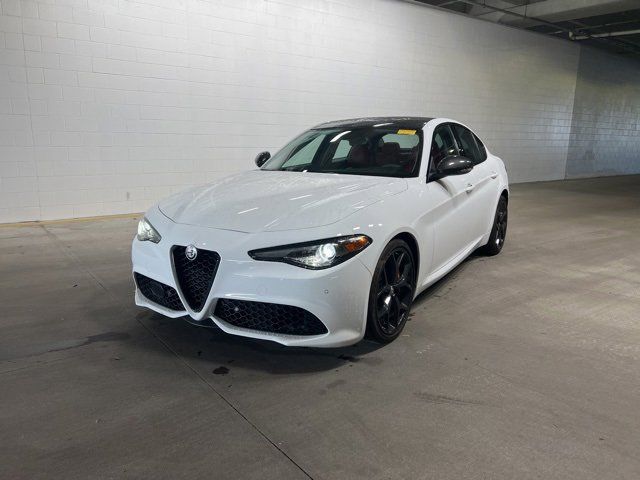 2019 Alfa Romeo Giulia Sport