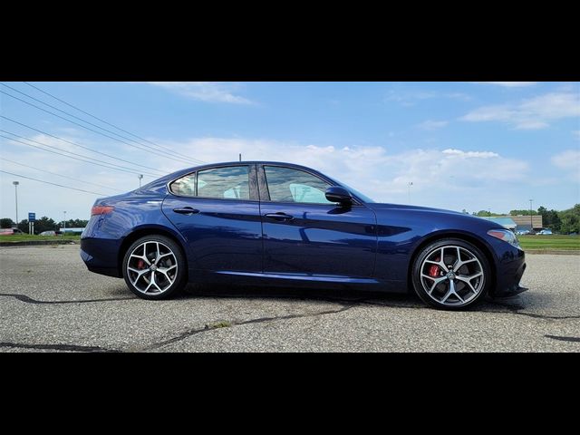 2019 Alfa Romeo Giulia Sport