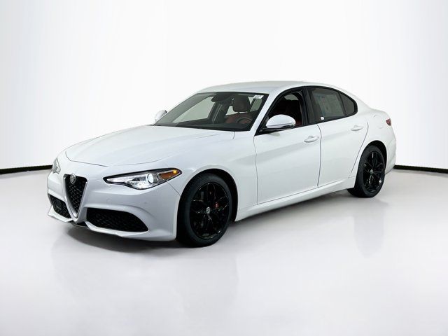 2019 Alfa Romeo Giulia Sport