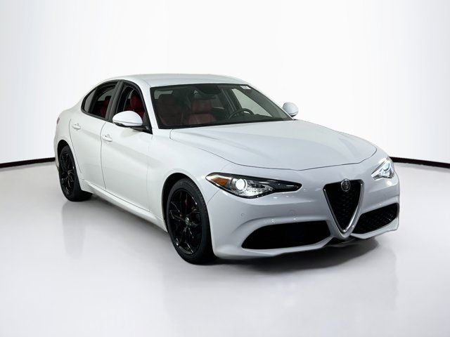 2019 Alfa Romeo Giulia Sport