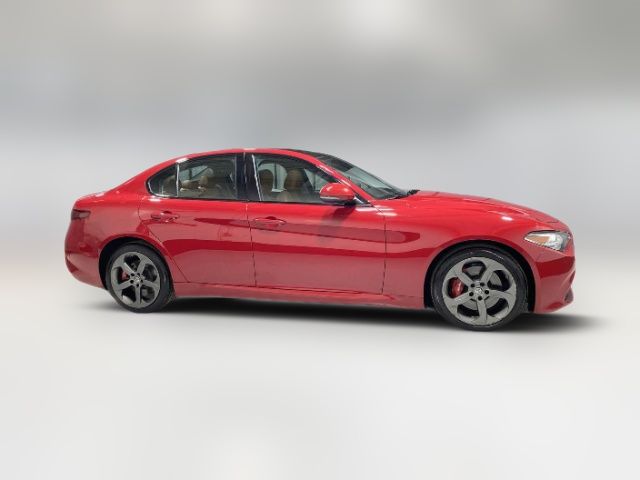 2019 Alfa Romeo Giulia Sport