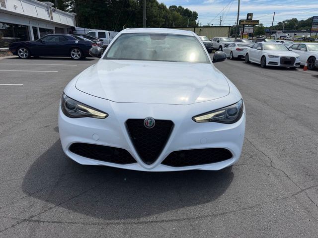 2019 Alfa Romeo Giulia Base