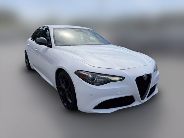 2019 Alfa Romeo Giulia Base