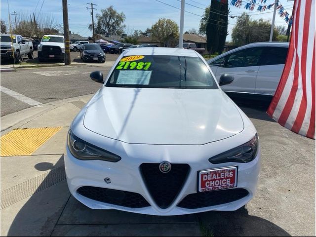 2019 Alfa Romeo Giulia Base